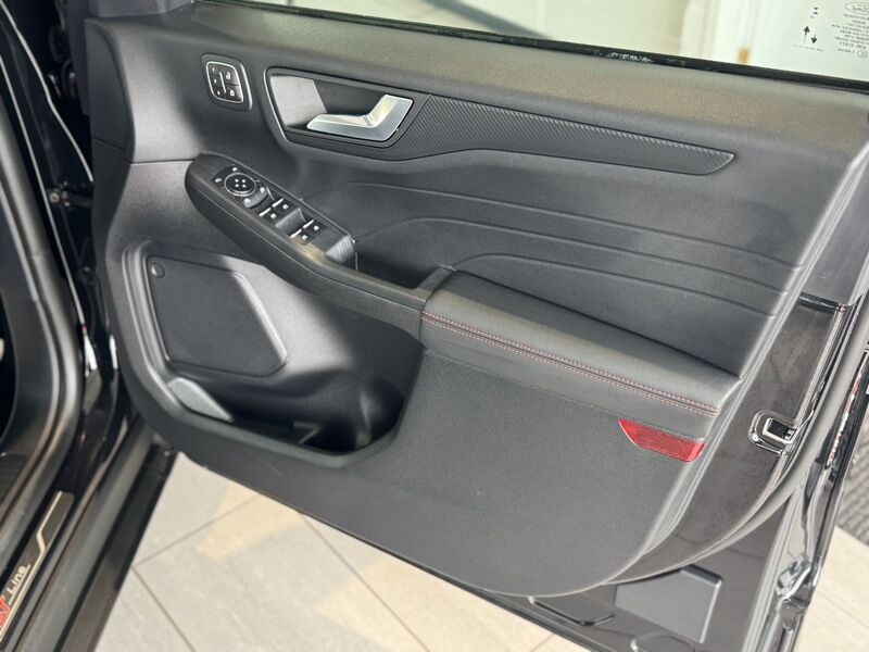 More views of Ford Kuga