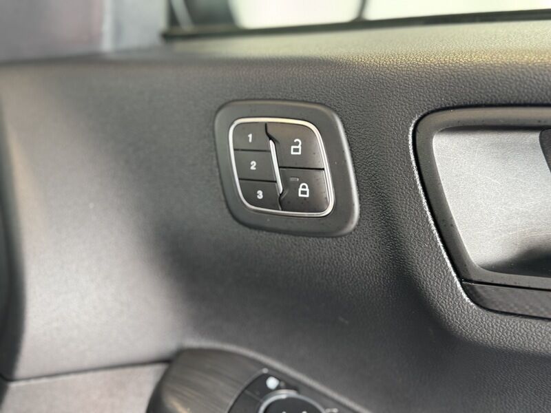 More views of Ford Kuga