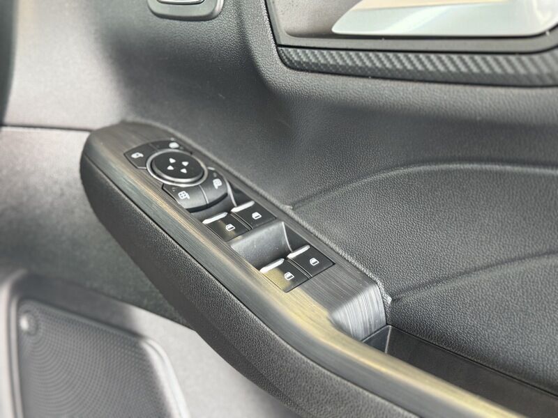 More views of Ford Kuga