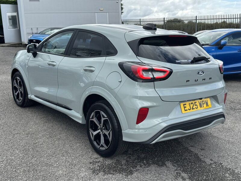 More views of Ford Puma
