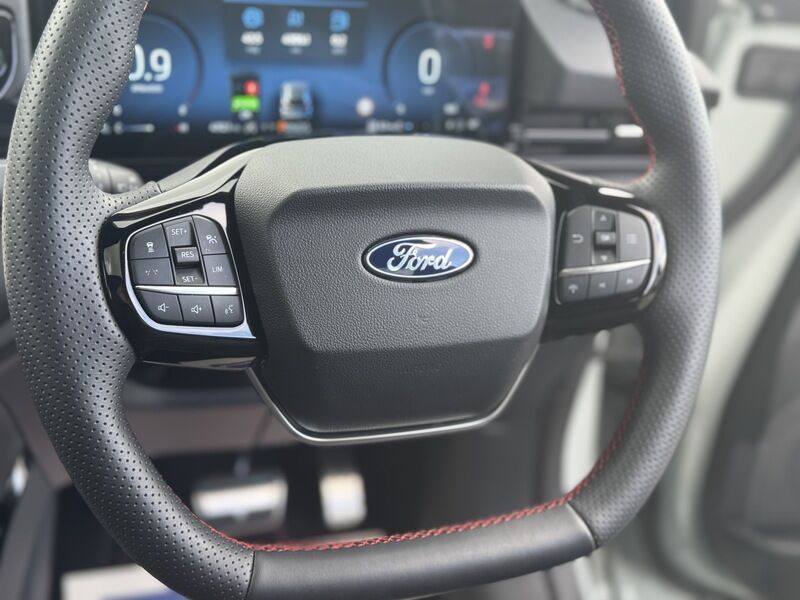 More views of Ford Puma