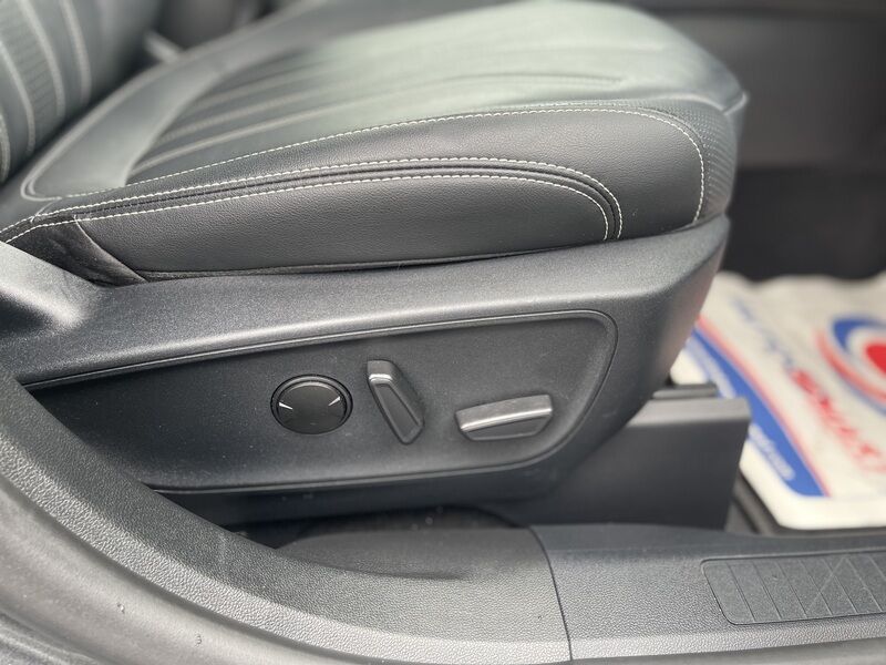 More views of Ford Kuga
