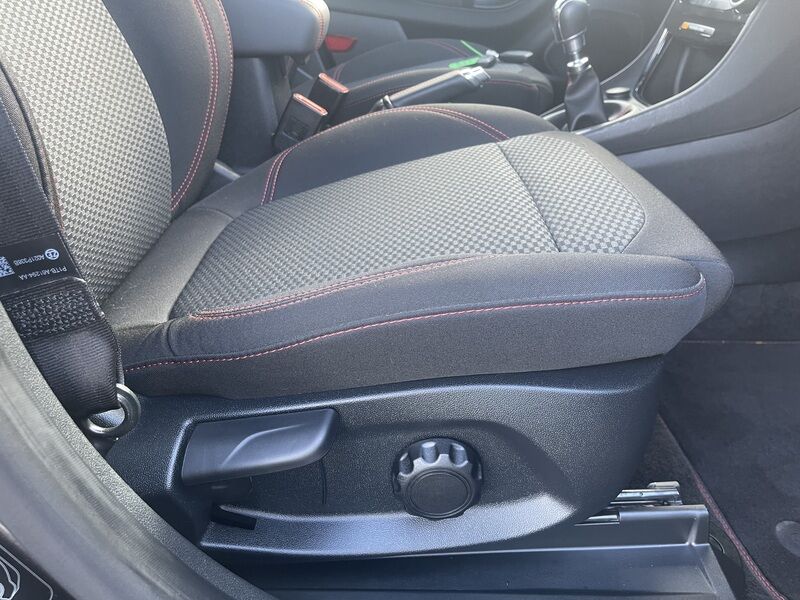 More views of Ford Puma