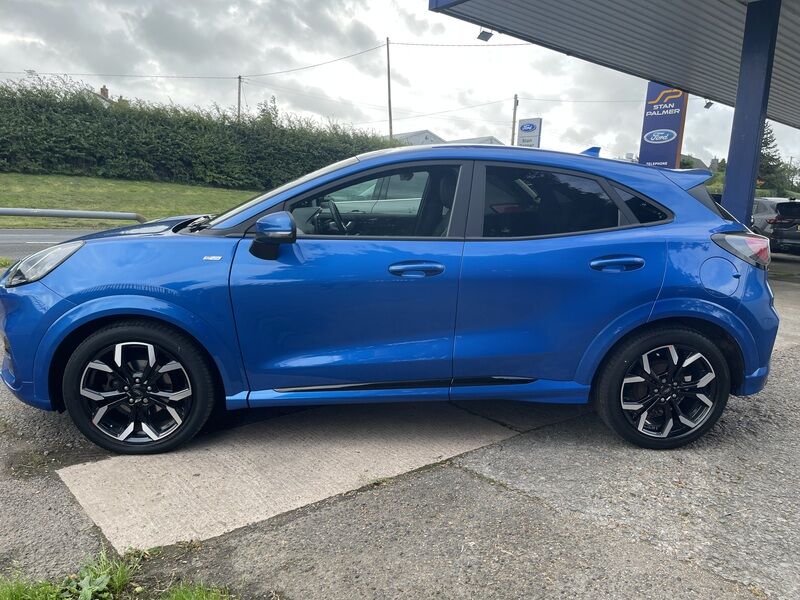 More views of Ford Puma