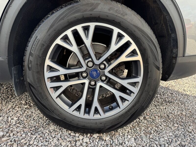 More views of Ford Kuga