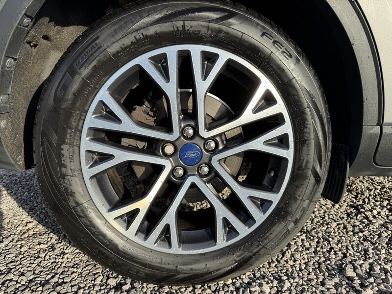More views of Ford Kuga