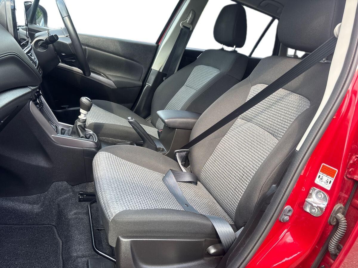 More views of Suzuki S-Cross