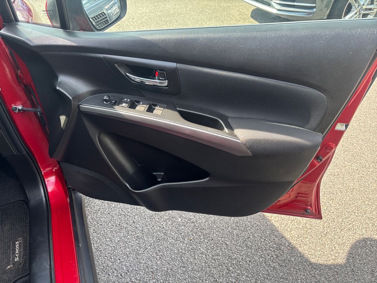 More views of Suzuki S-Cross