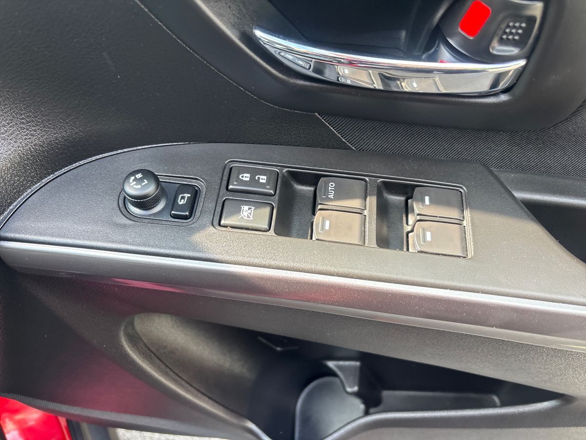 More views of Suzuki S-Cross