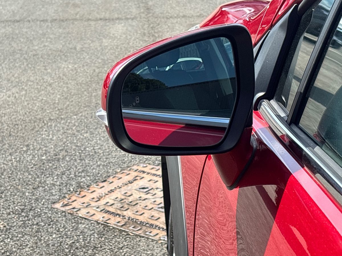 More views of Suzuki S-Cross