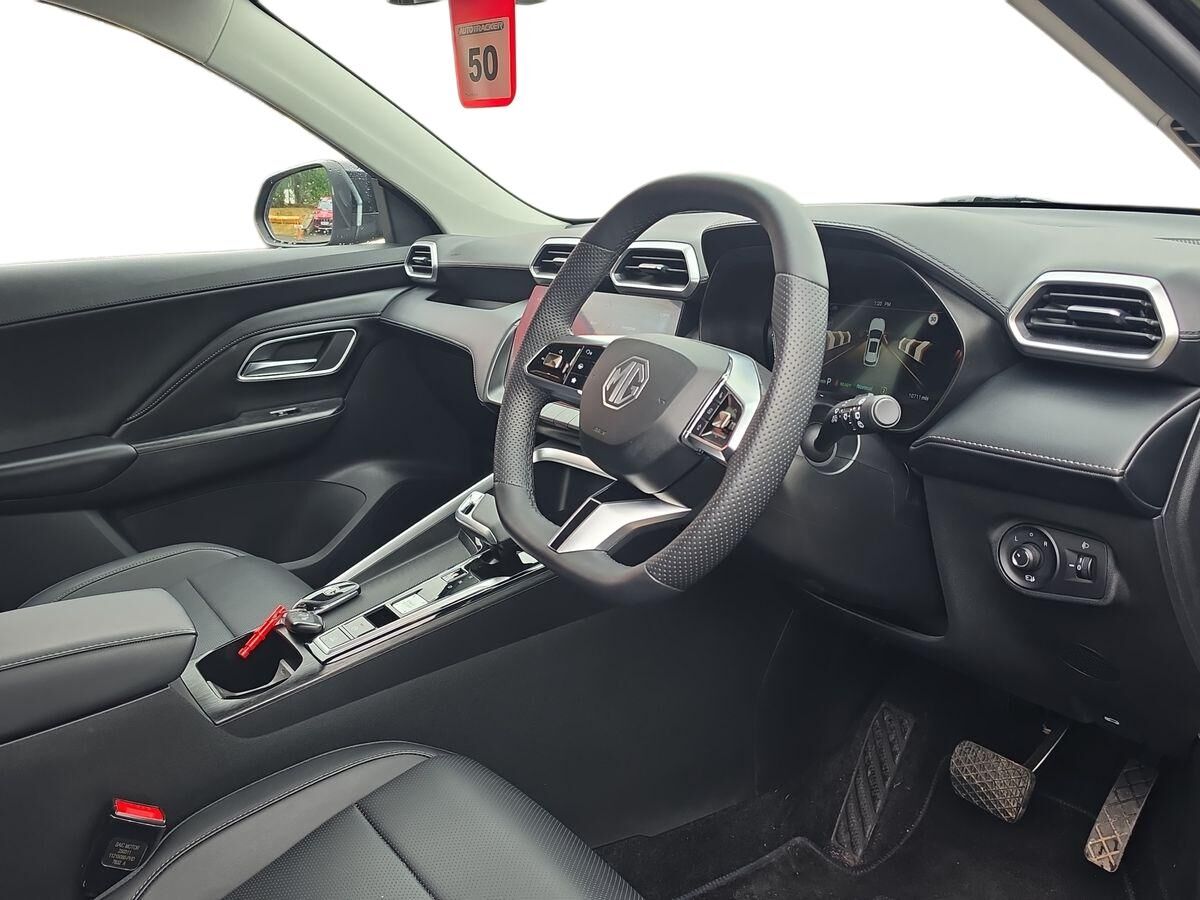 More views of MG ZS