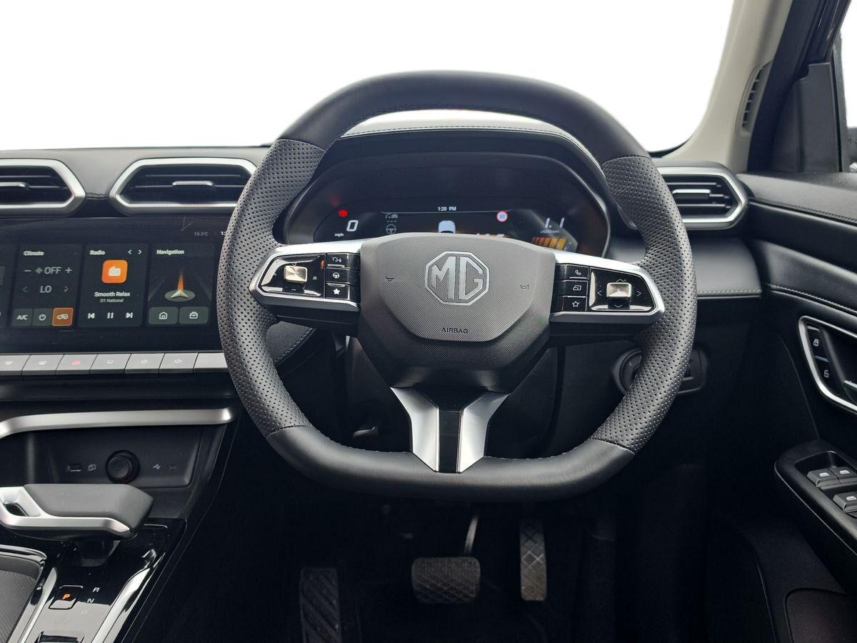 More views of MG ZS