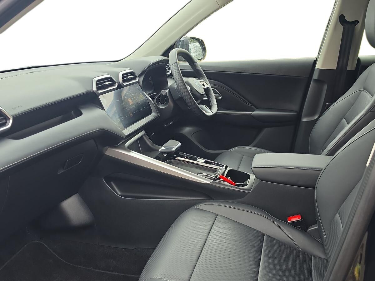 More views of MG ZS