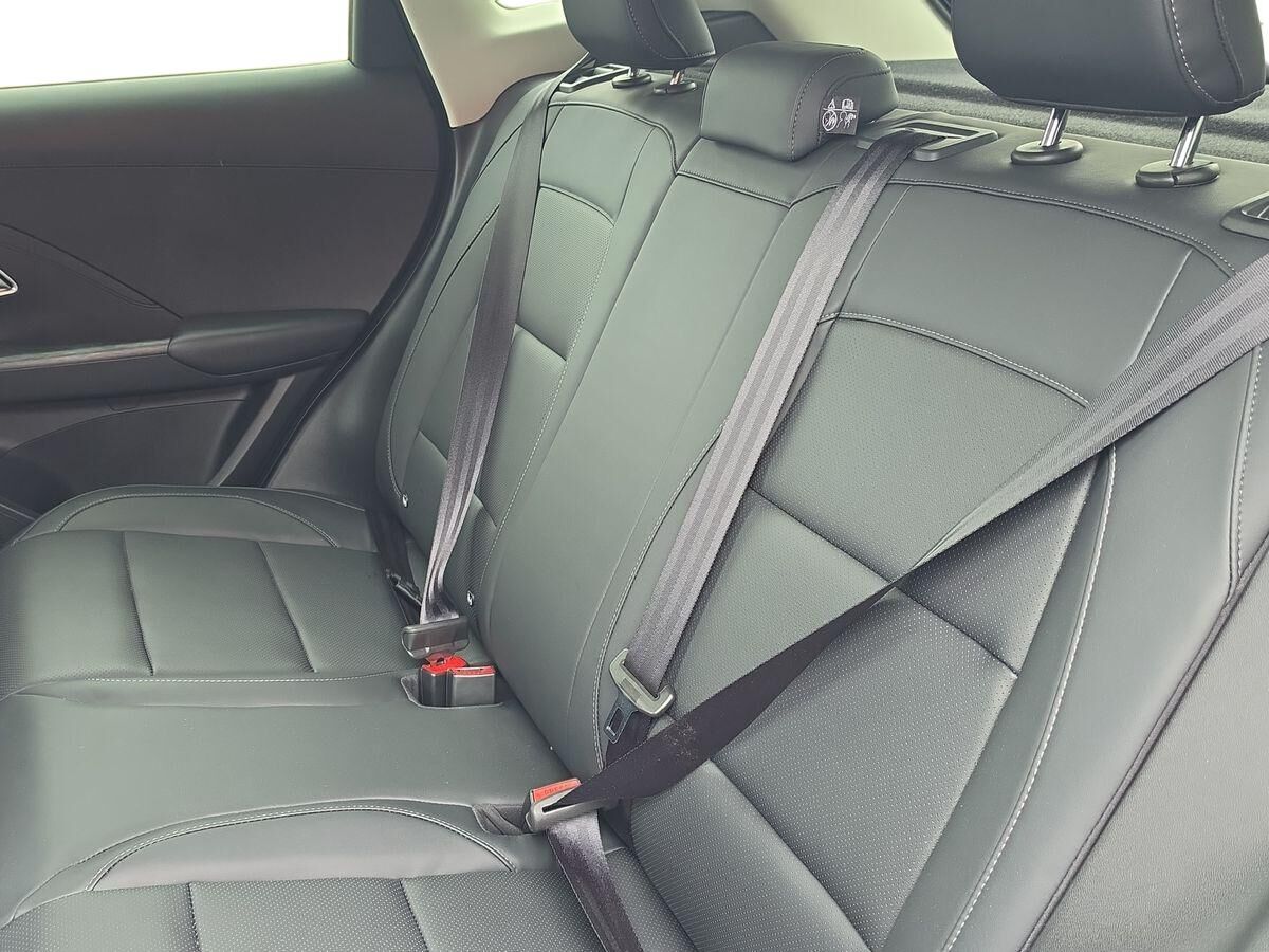 More views of MG ZS