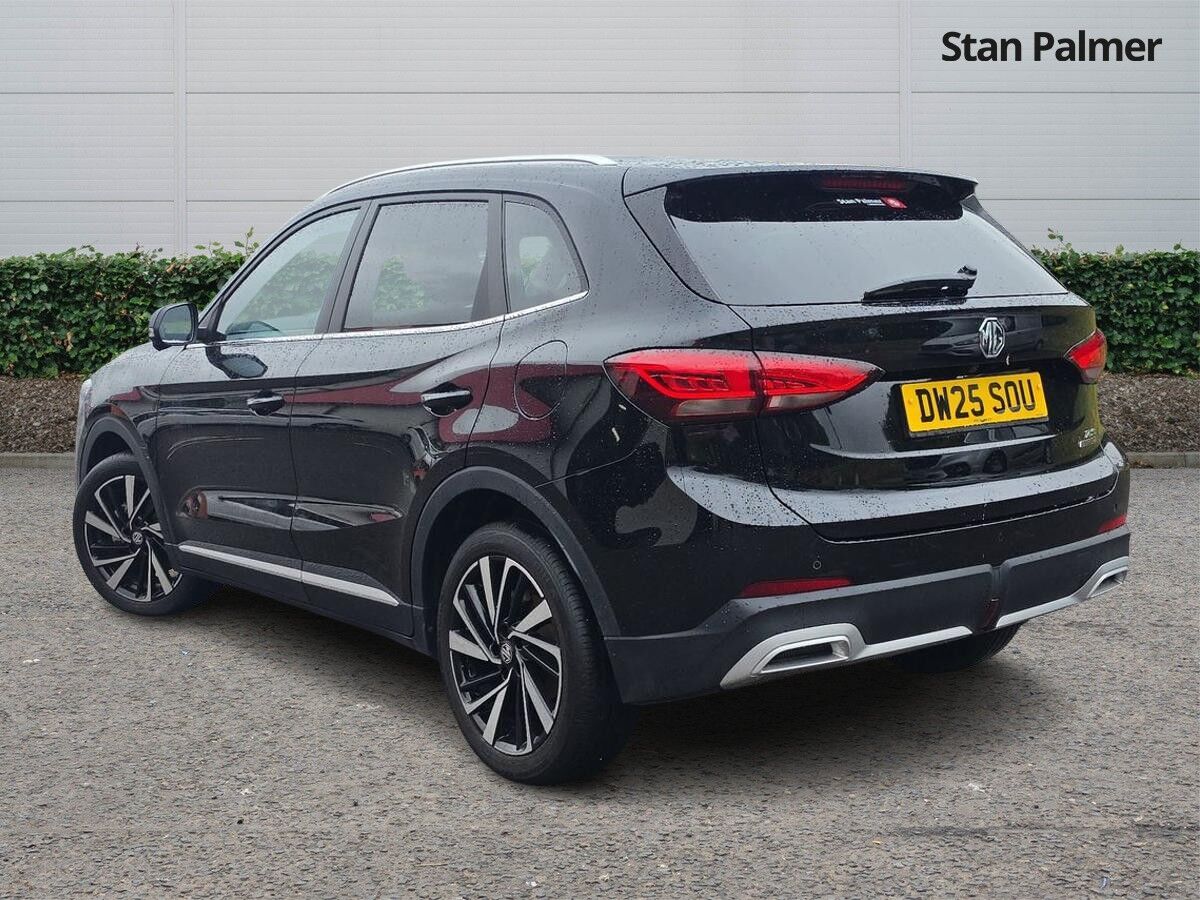 More views of MG ZS