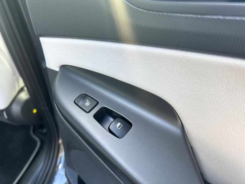 More views of Hyundai KONA