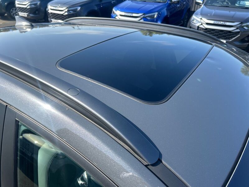 More views of Hyundai KONA