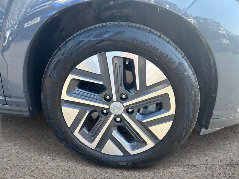 More views of Hyundai KONA