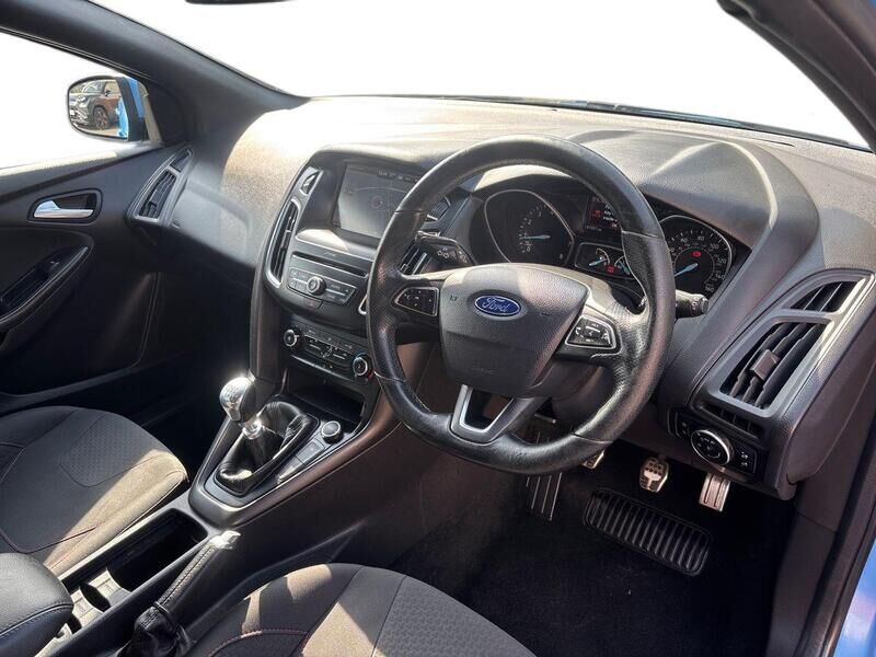 More views of Ford Focus
