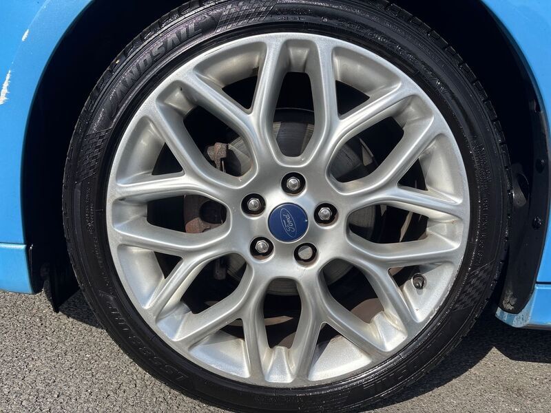 More views of Ford Focus