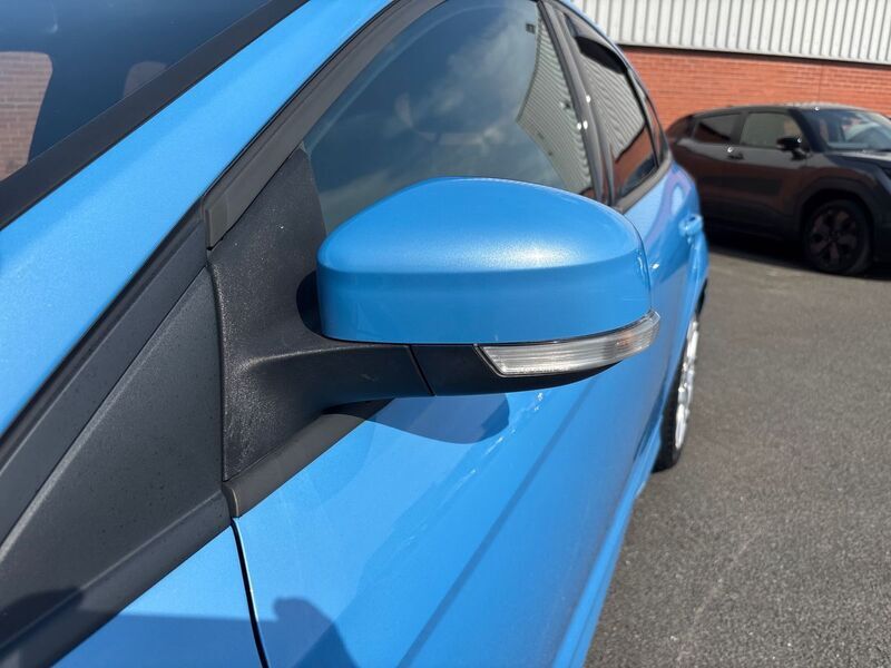 More views of Ford Focus