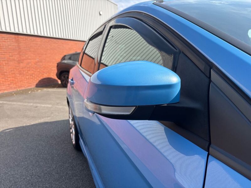 More views of Ford Focus