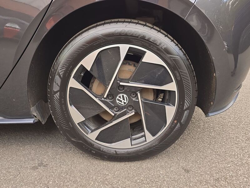 More views of Volkswagen ID.3