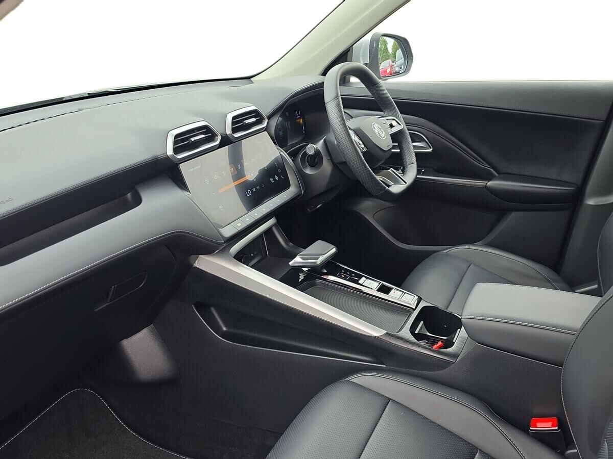 More views of MG ZS