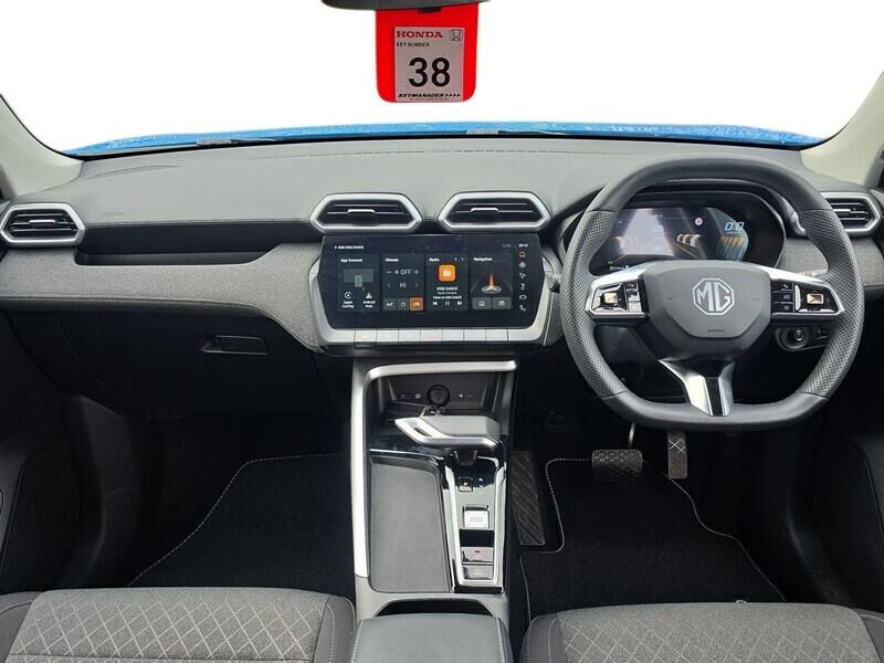 More views of MG ZS