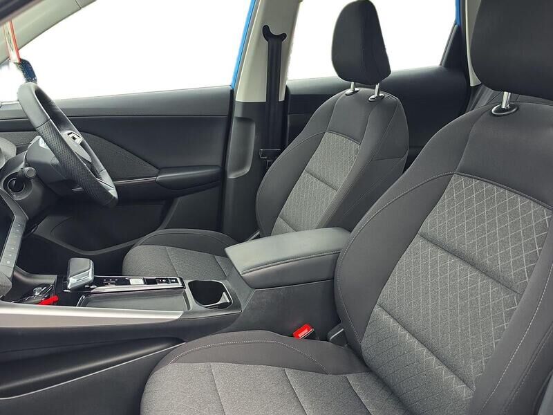 More views of MG ZS