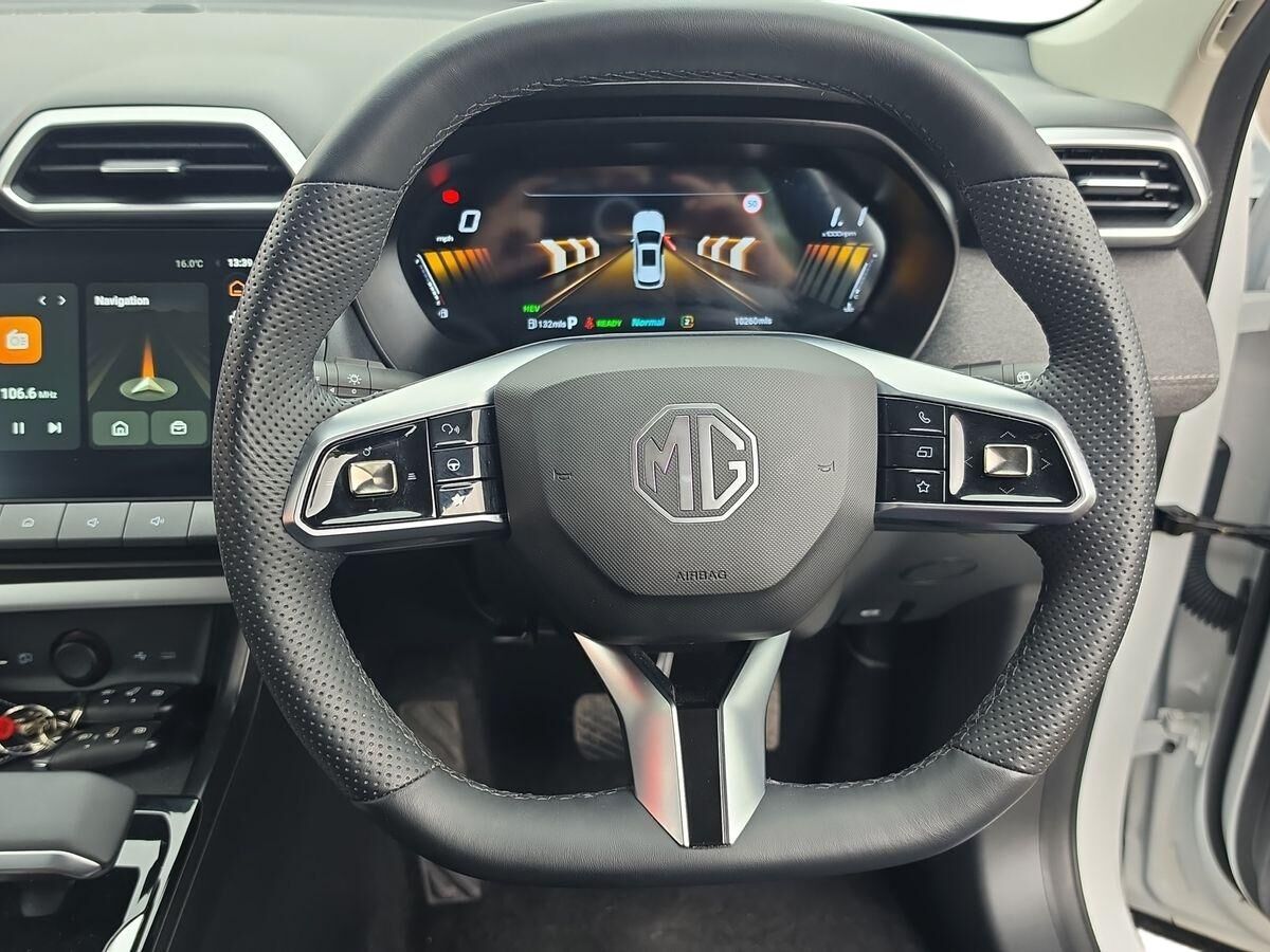 More views of MG ZS