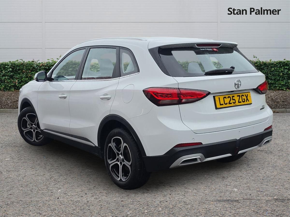 More views of MG ZS