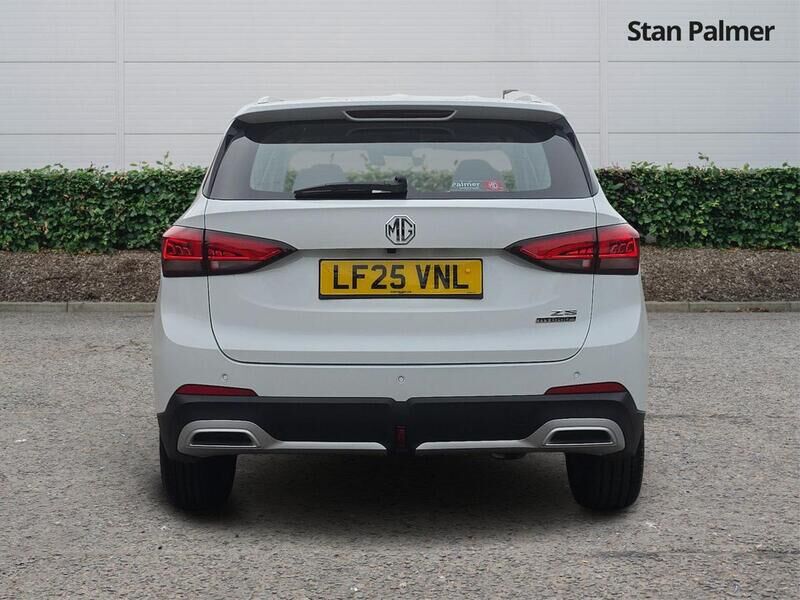 More views of MG ZS