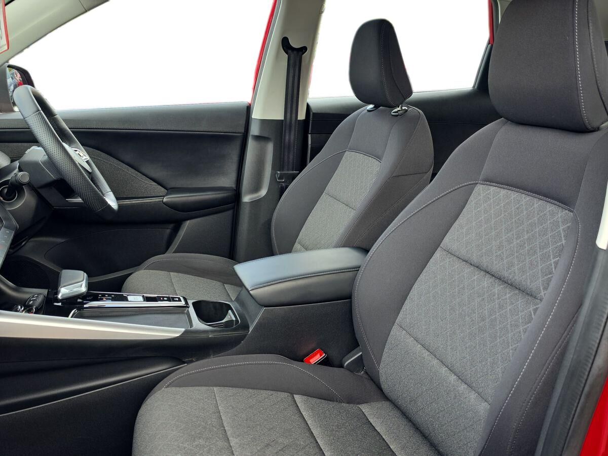 More views of MG ZS