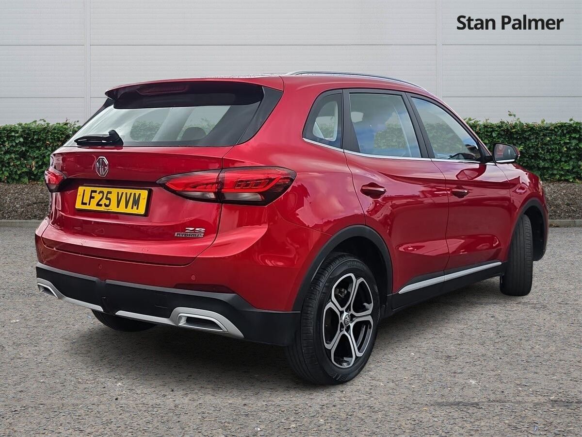 More views of MG ZS