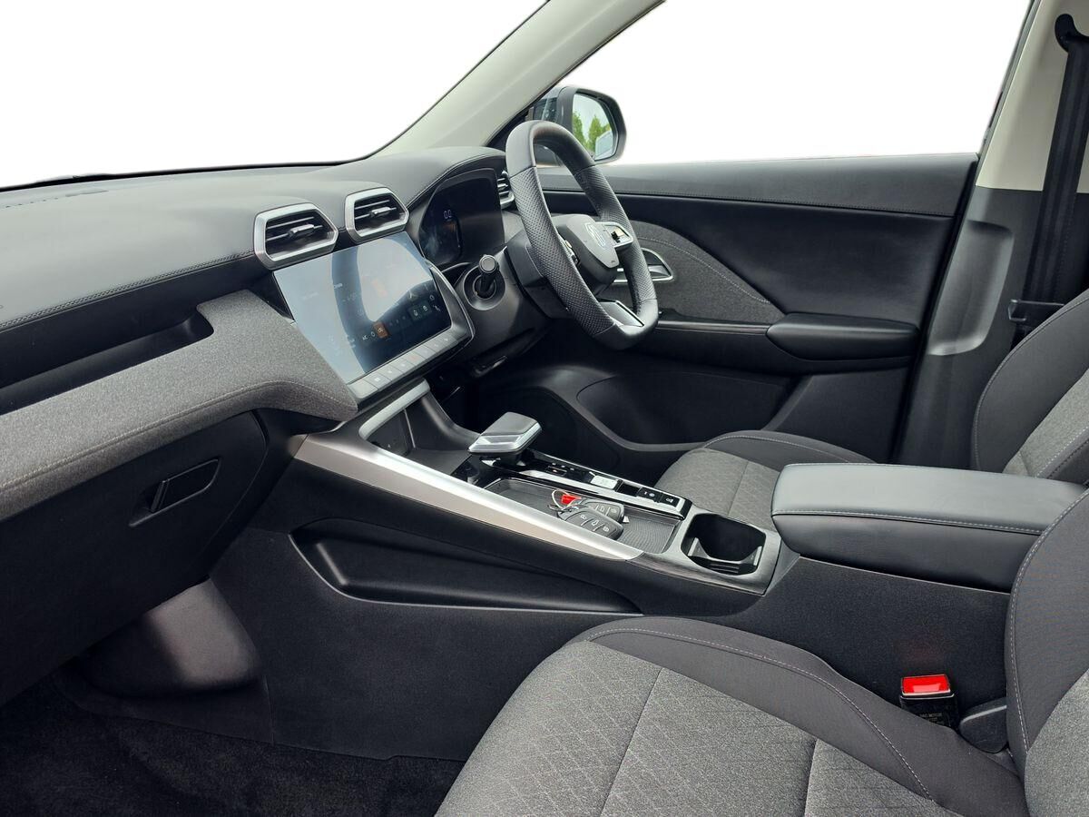 More views of MG ZS