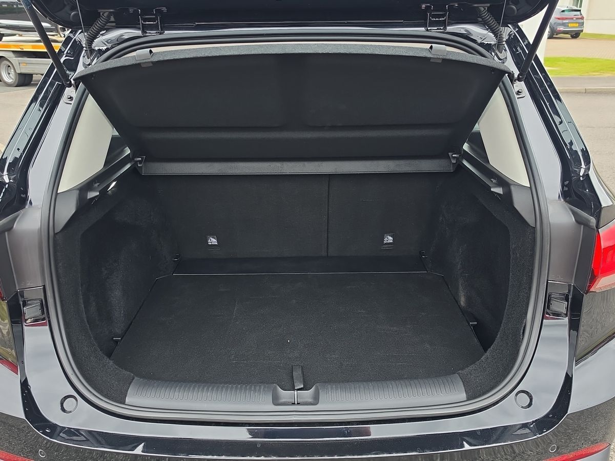 More views of MG ZS