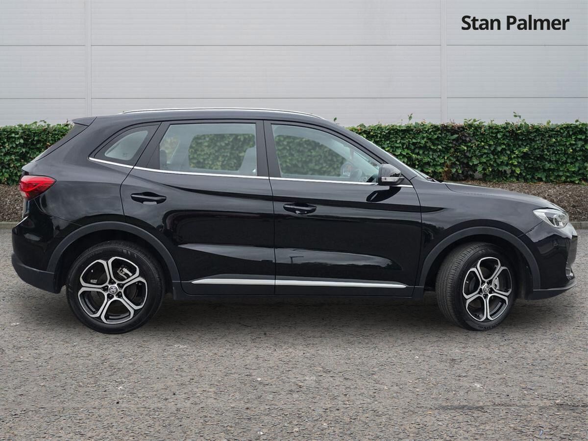 More views of MG ZS
