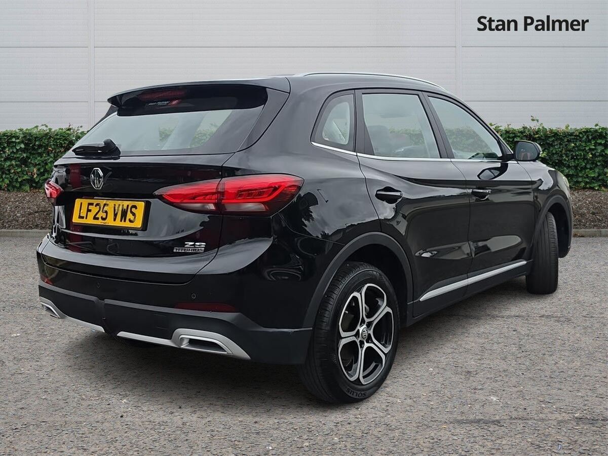 More views of MG ZS