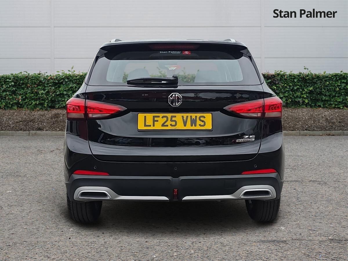 More views of MG ZS