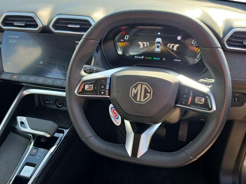 More views of MG ZS
