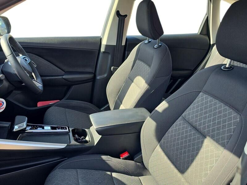 More views of MG ZS