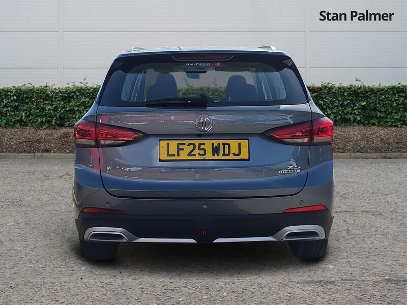 More views of MG ZS