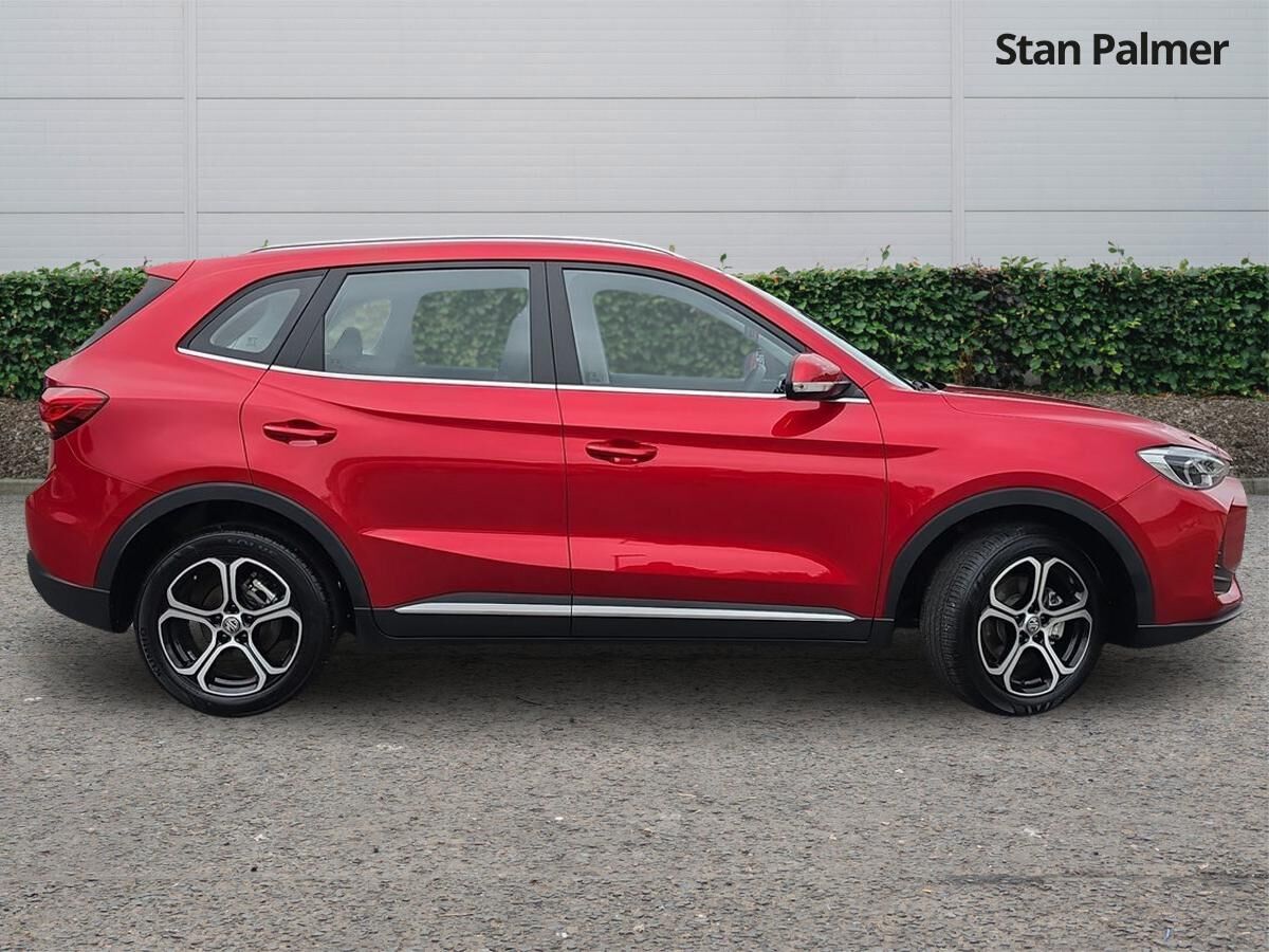 More views of MG ZS