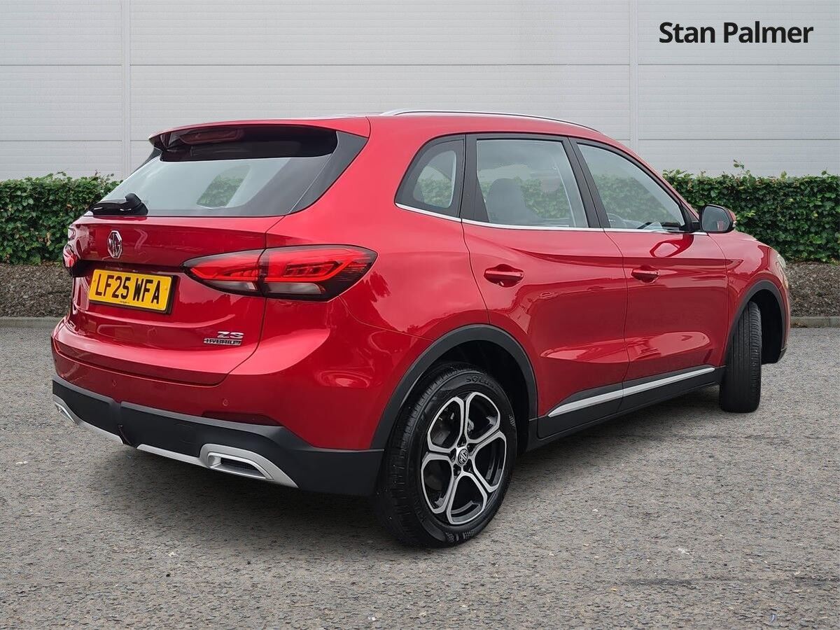 More views of MG ZS