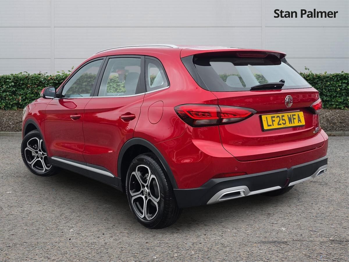 More views of MG ZS