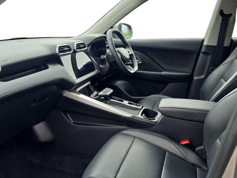 More views of MG ZS