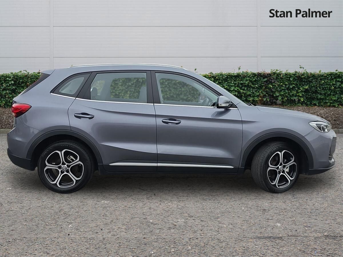 More views of MG ZS