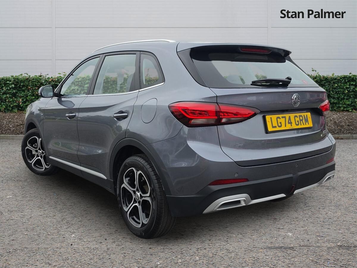 More views of MG ZS