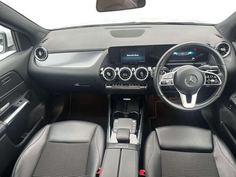 More views of Mercedes-Benz GLA